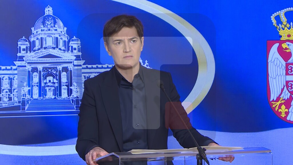 Brnabić: U Srbiji ne možemo normalno da proslavimo dva veka Matice srpske, jer blokaderi žele da tuku Patrijarha