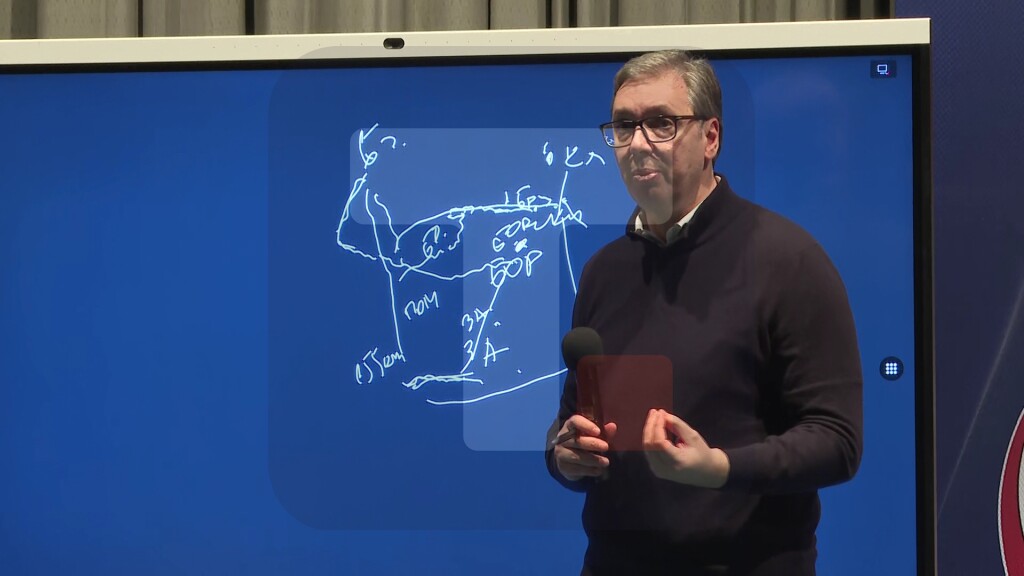 Vučić: Plan nam je da povežemo četiri okruga na istoku Srbije, brze saobraćajnice treba da nam budu prioritet