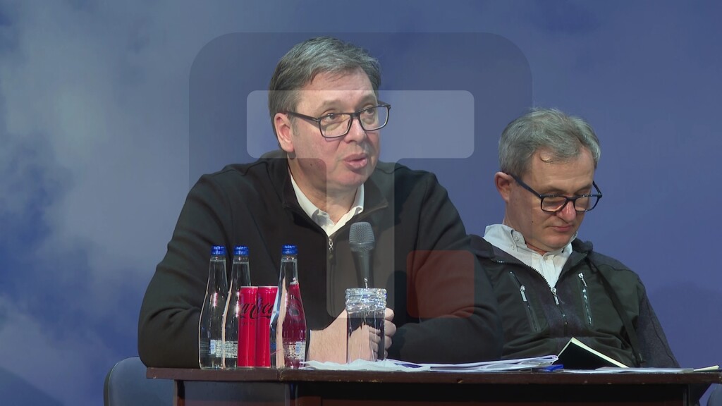 Vučić: Vaša odgovornost i patriotizam su snaga Srbije