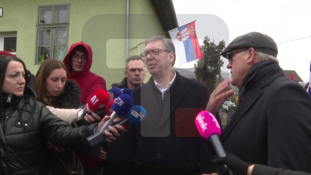 Vučić: Biće novca i za izgradnju puteva i unapređenje vojske Srbije