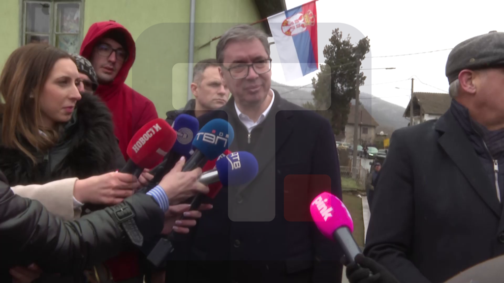 Vučić: Za narod, put znači život