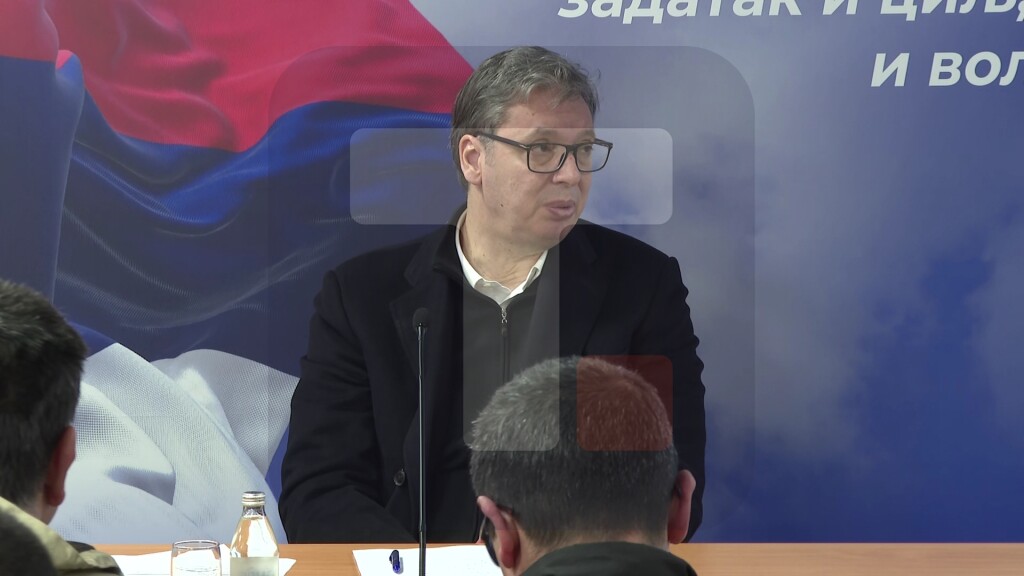 Vučić: Od svih problema u Srbiji, voda i putevi su prioritet