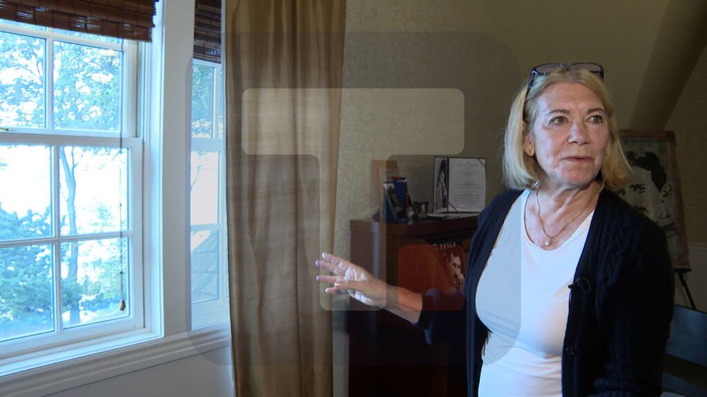 Dadino o Teslinoj spavaćoj sobi