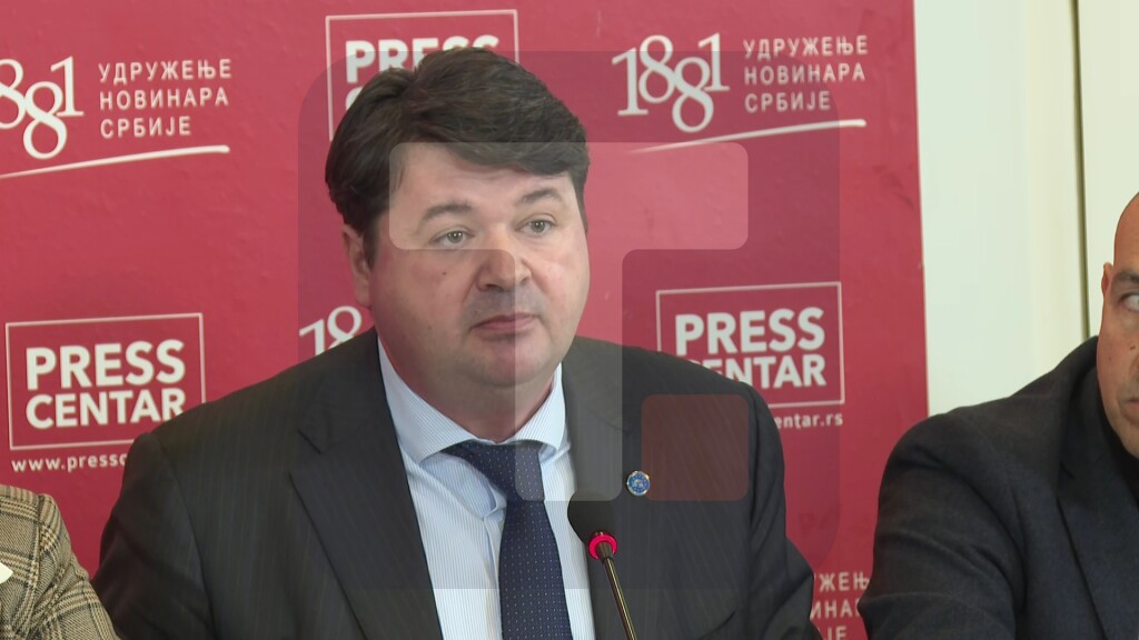 Očekujem da će Venecijanska komisija ponovo odigrati pozitivnu ulogu u posredovanju i postizanju dijaloga