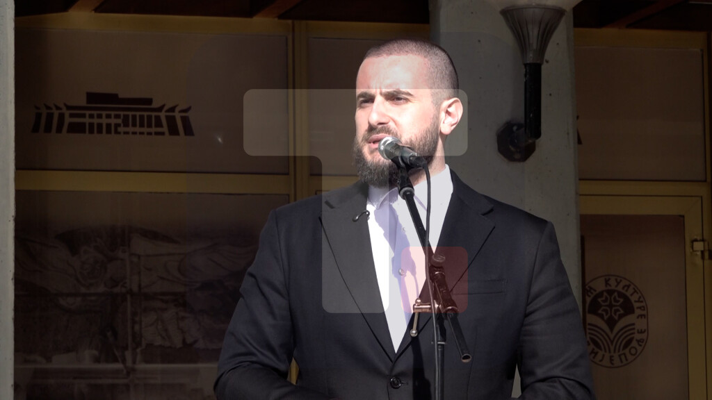 Zukorlić: Pokrenuo sam inicijativu da porodice žrtava zločina u Štrpcima dobiju priznati status u ovoj državi