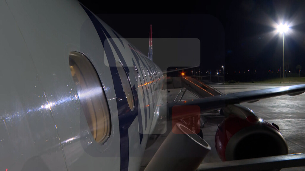 Avion sa srpskim državljanima evakuisanim iz Izraela krenuo iz Šarm el Šeika
