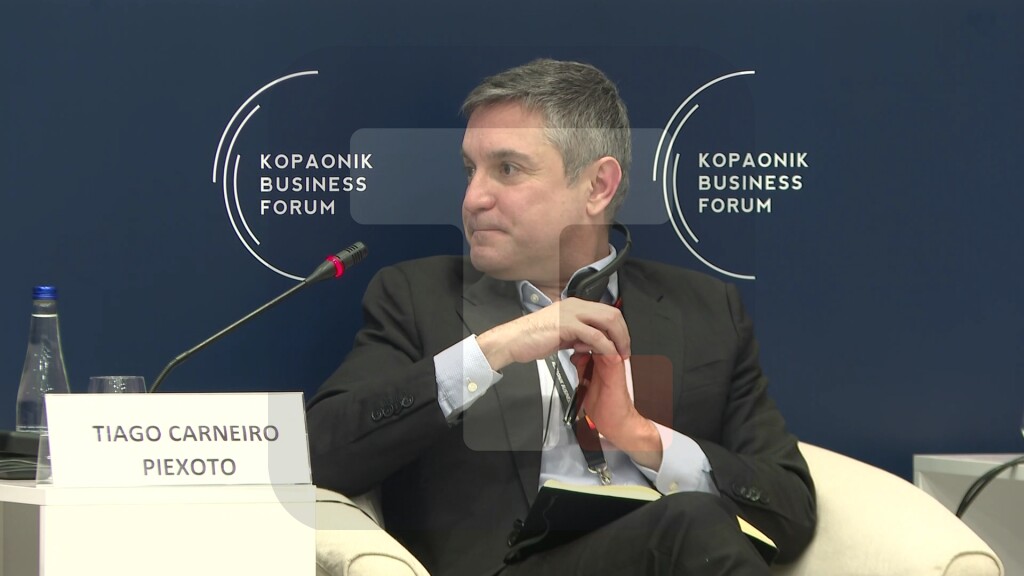 Karneiro: Svaki put kada razmišljamo o veštačkoj inteligenciji, moramo da razmišljamo o njenoj vrednosti