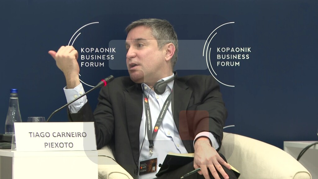 Karneiro: Ako želite da investirate u talenat, potrebno je da investirate tamo gde će vam se taj novac vratiti