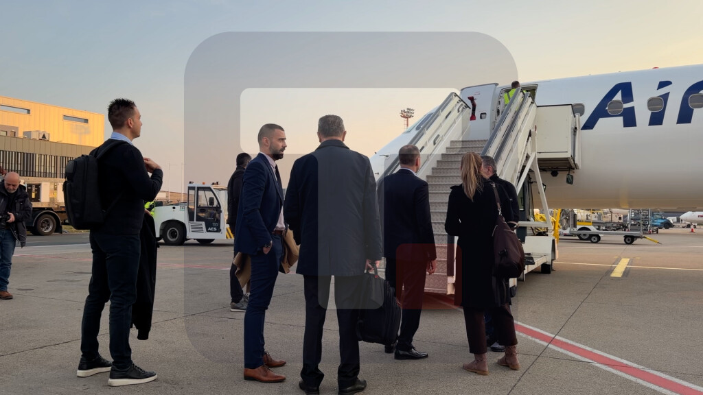 Poletanje aviona Er Srbije u Šarm el Šeik po srpske građane