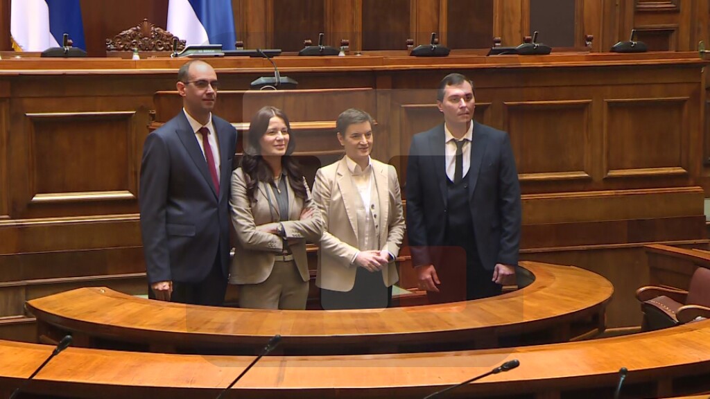 Novoizabrane sudije položile zakletvu pred Brnabić i Vasović