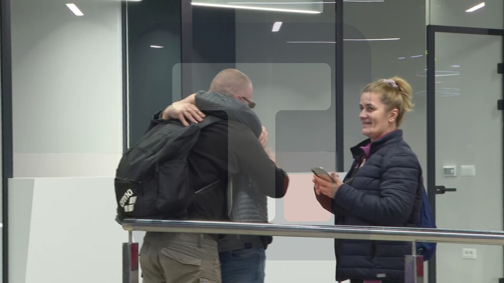 Državljani Srbije i regiona, koji su evakuisani iz Izraela, stigli u Beograd