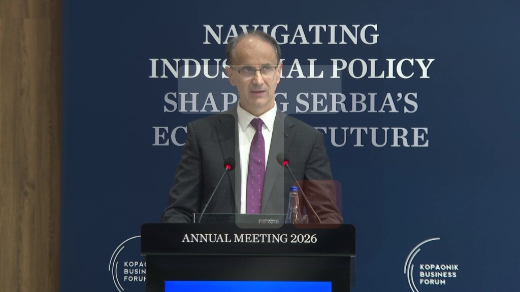 Macut: Želimo da obezbedimo svima da ne moraju da dolaze u Beograd i Niš kako bi se pregledali i lečili, to zahteva da u svakom mestu imamo adekvatne zdravstvene institucije