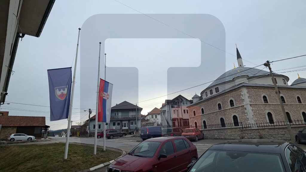 U Sjenici trodnevna žalost zbog saobraćajne nesreće u kojoj su stradali majka i dete