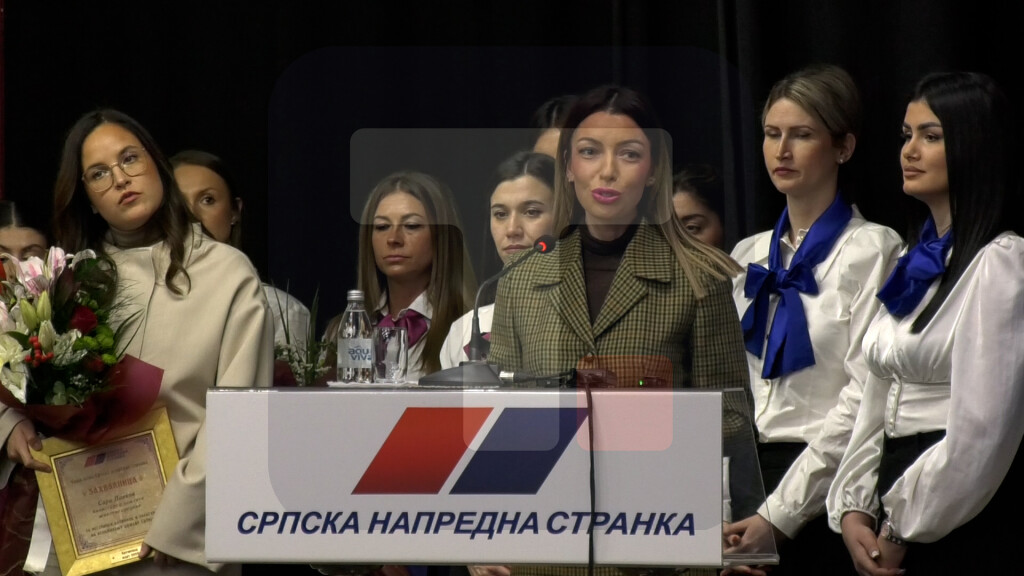 Mesarović: Veoma sam počastvovana ovom nagradom, posvećujem je svim saborkinjama SNS-a