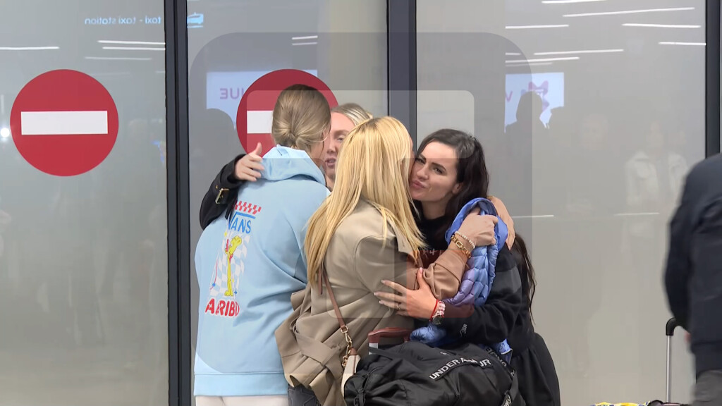 Avion Er Srbije iz Dubai sleteo u Beograd sa oko 250 državljana Srbije