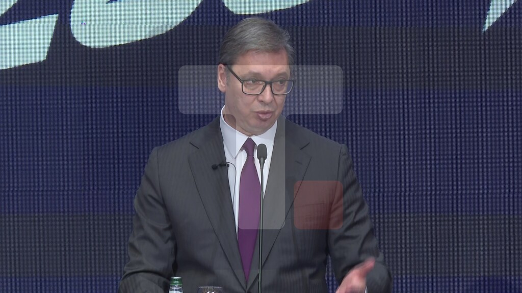 Vučić: Moramo da snažimo policiju i vojsku kako bismo sačuvali mir i stabilnost