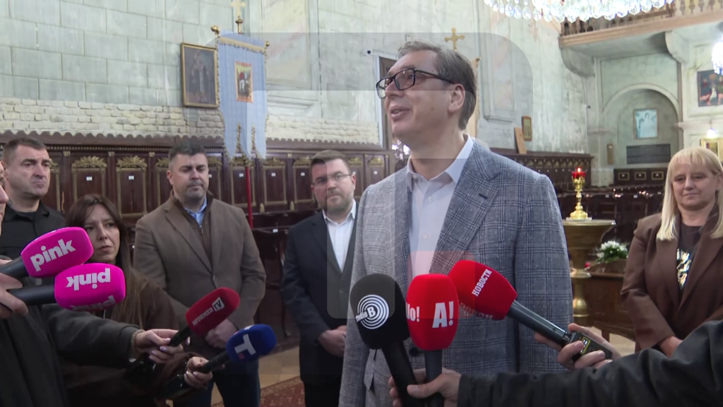 Vučić u poseti crkve Svetog Nikolaja u Sivcu kod Kule