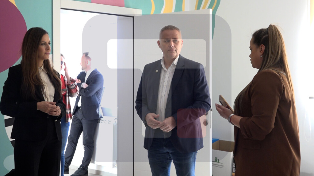 Tamara Vučić obišla Centar za nestalu i zlostavljanu decu u Novom Sadu