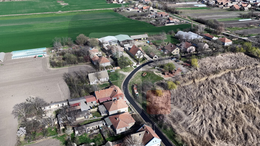 Do danas asfaltirane dve ulice u Ruskom Krsturu