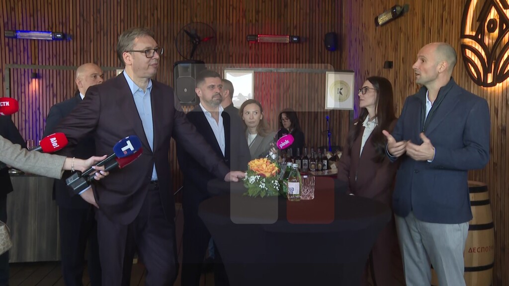 Vučić u poseti Šumadijskom kutku u Ranilovićima
