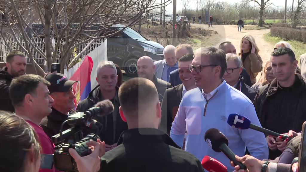 Vučić: Mramorcu su neophodni putevi, uradićemo sve kako bismo pomogli građanima i olakšali im svakodnevni život