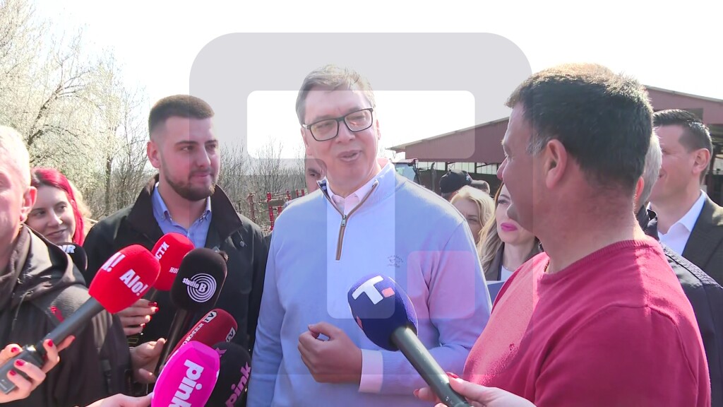 Vučić: U interesu Srbije je da poljoprivrednici imaju bolje mašine
