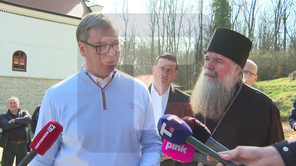 Vučić: Mi svoje protivnike volimo, moramo da ujedinimo sve generacije za punom trpezom