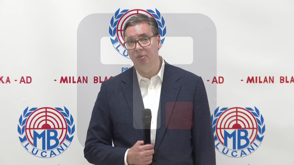 Vučić: Naša vojska prima sve veće narudžbine, radićemo na tome da ispraznimo sve magacine