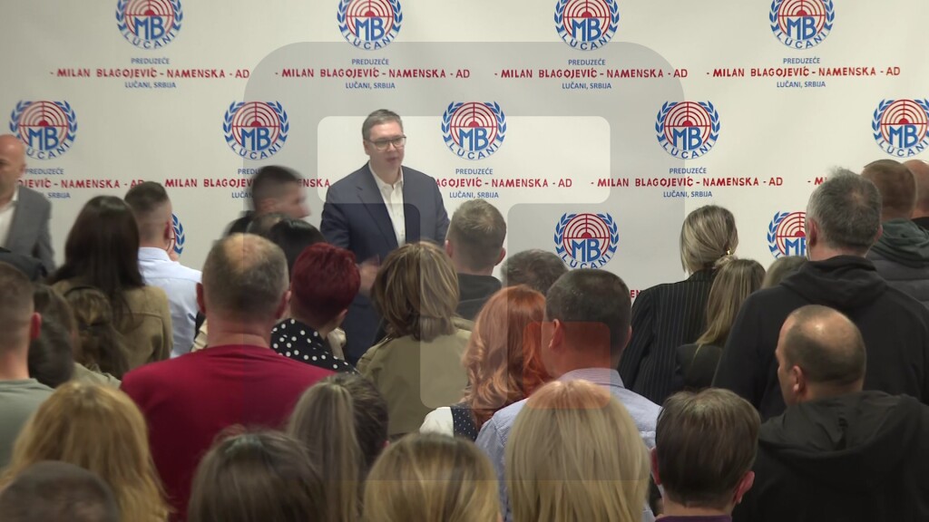 Predsednik Republike Srbije Aleksandar Vučić u poseti fabrici MB Namenska Lučani