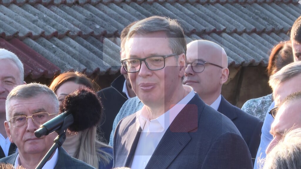 Vučić: Tražimo najbolje modele da pomognemo penzionerima sa najmanjim penzijama