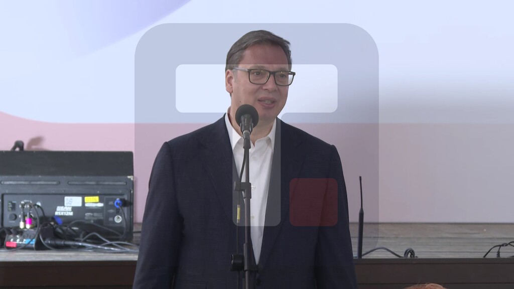 Vučić: Penzije će i ove godine rasti, to je stvar koju vam garantujem