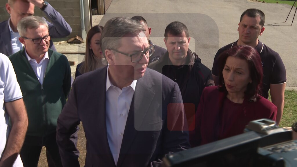 Vučić: Mir hoćemo da čuvamo, ljudi ga neretko uzimaju zdravo za gotovo