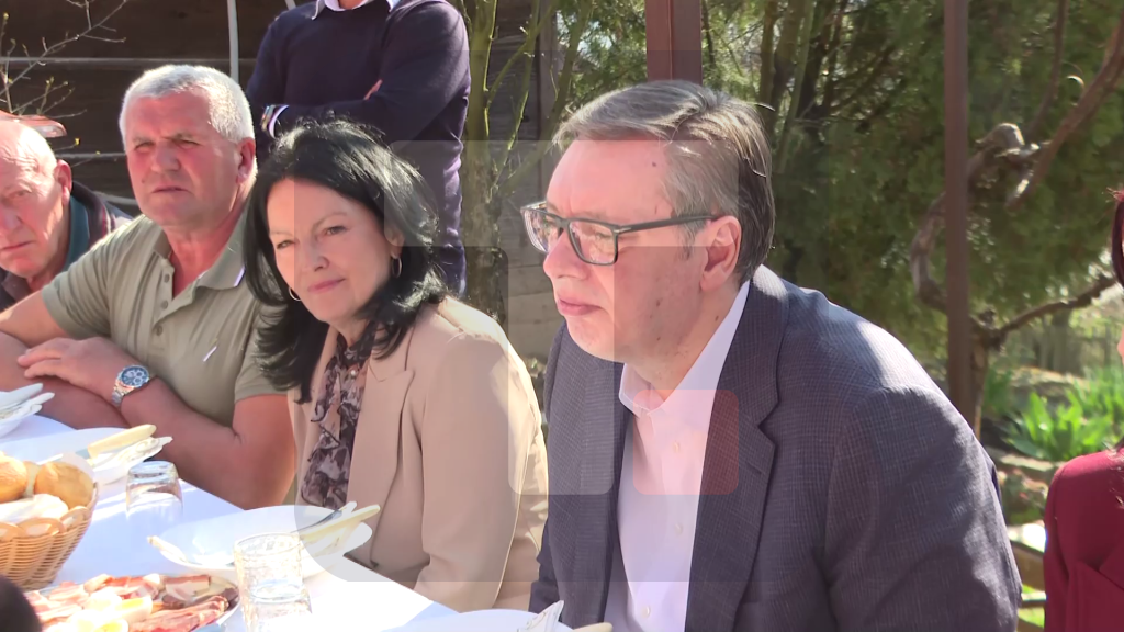 Vučić: Žena je stub porodice i društva, to je od velikog značaja za Republiku Srbiju