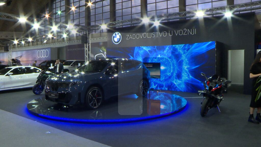 Novi modeli Maserati MCPURA Cielo i BMW iX3 premijerno predstavljeni na BG sajmu
