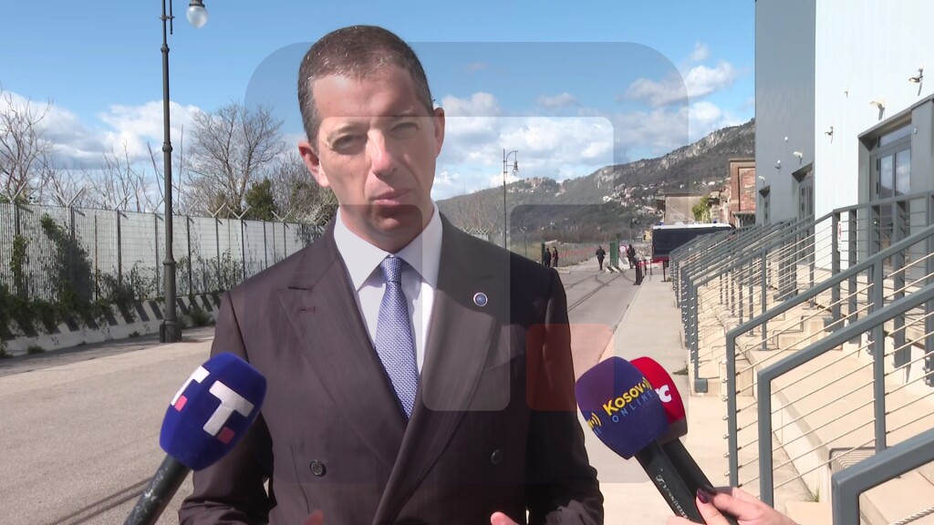 Đurić: Moramo da pamtimo svoje žrtve i širimo istinu o njima izvan naših granica