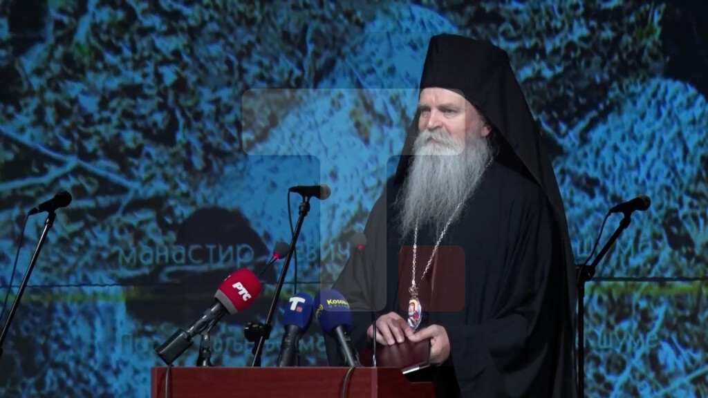 Teodosije: Obnova pre svega znači povratak molitve i naroda na KiM