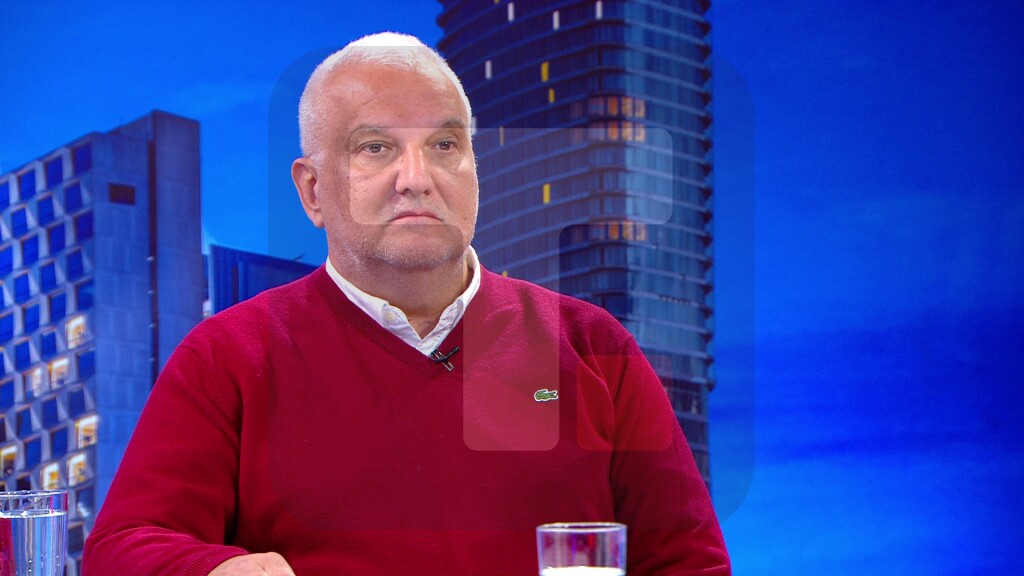 Arnautović: Ne treba širiti strah ovo je globalni problem