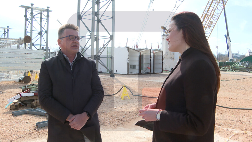 Nikolić: Novi most zadržava trasu starog mosta, ostaje veza između Novog Beograda i starog dela grada