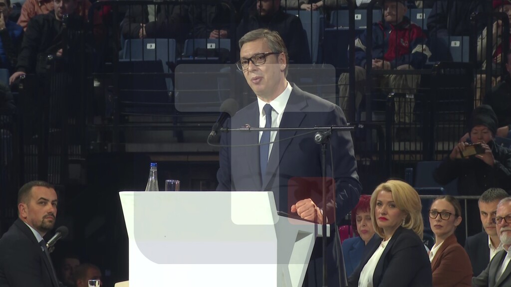 Vučić: U proteklih godinu dana su pokušali da nam sruše Srbiju i pretili nam, a mi im obećavamo najubedljiviju pobedu do sada