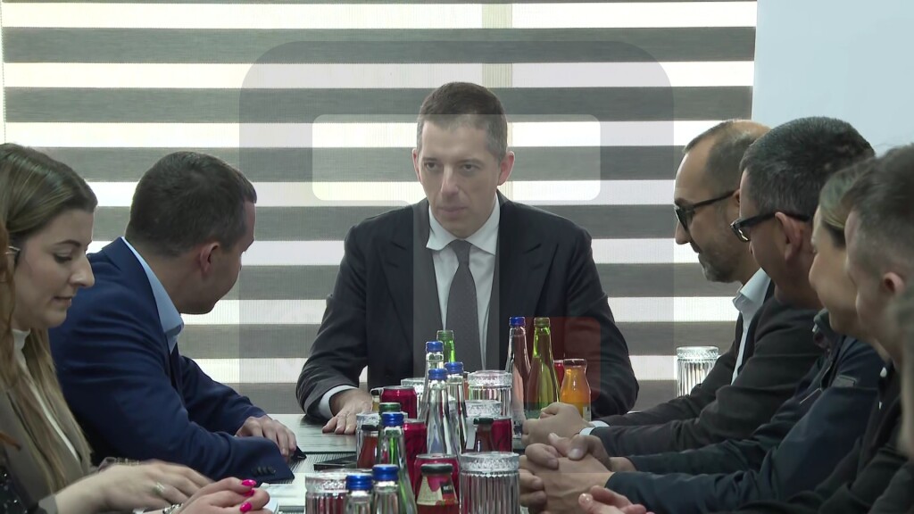 Đurić na radnom sastanku u Knjaževcu