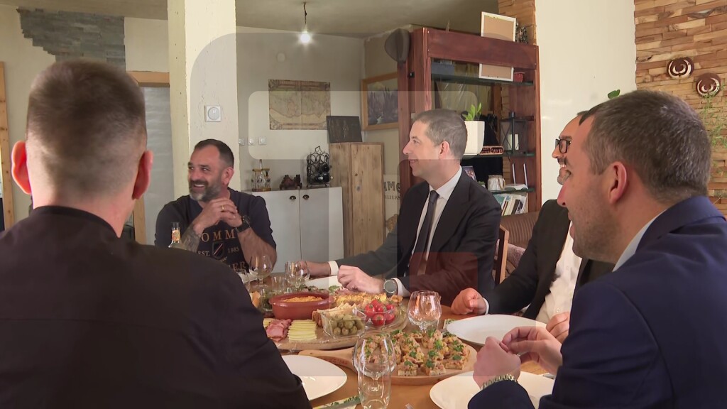 Đurić u poseti domaćinstvu Simić