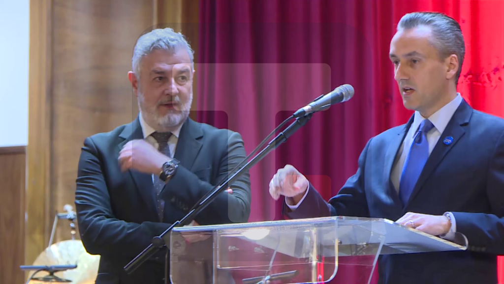 Titolo: Ovo je za nas godina jubileja, 250 godina Deklaracije nezavisnosti SAD