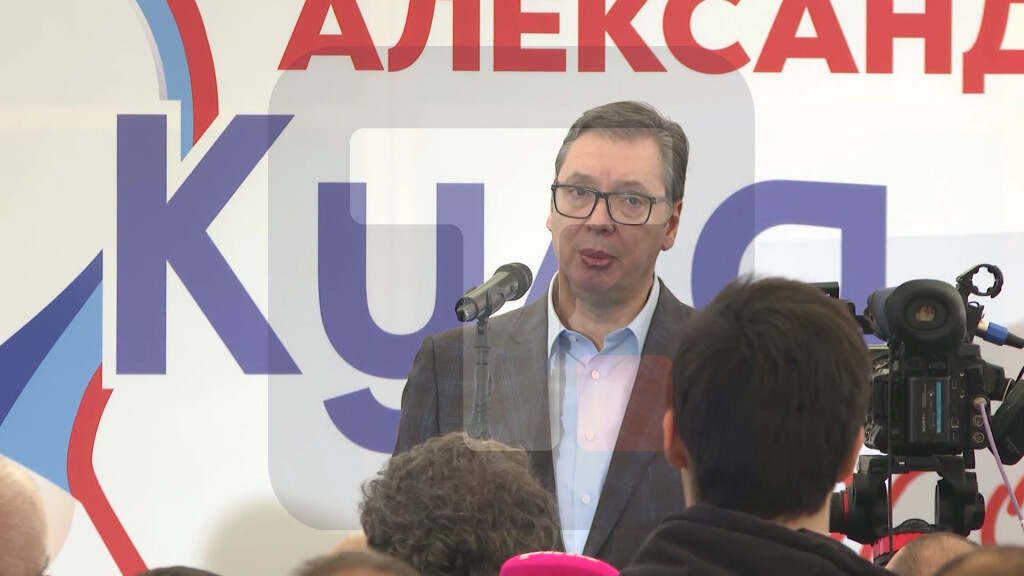 Vučić: Mi smo ljudi koji gledaju u budućnost, ne pravimo sukobe kao ovi iz opozicije zbog bilborda