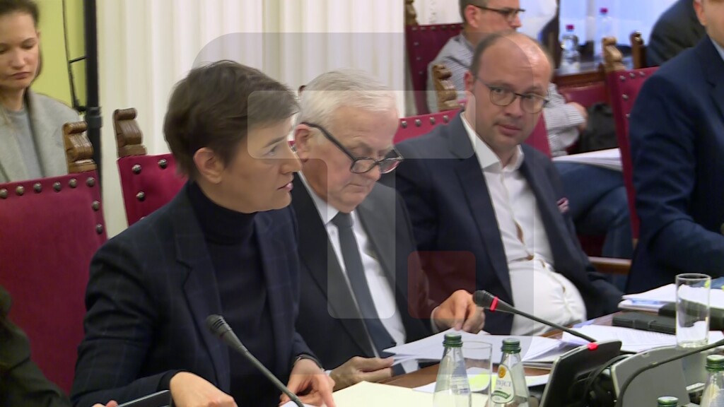 Brnabić: Ovo je prvi put za godinu i tri meseca da Filizofski fakultet sarađuje sa bilo kakvim državnim organima