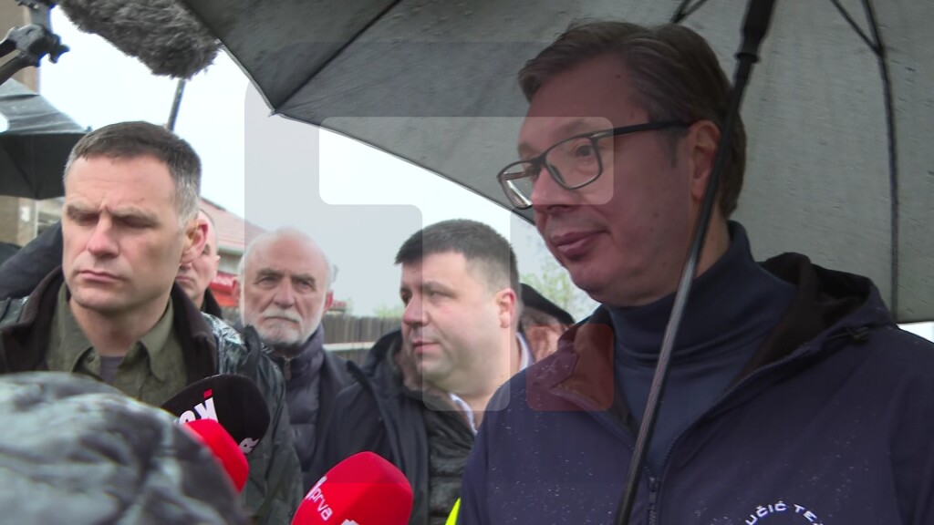 Vučić: Hoćemo mir, ali samo ja mogu da ograničavam upotrebu srpskog oružja