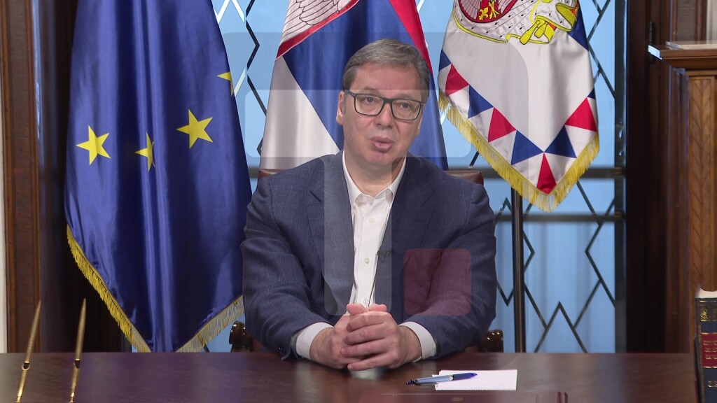 Vučić: Ponosam sam na sve ljude koji su branili Srbiju i borili se protiv blokadera koji su tukli narod