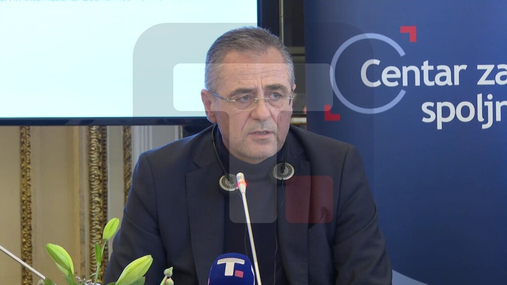 Hačkaj: Ne postoji brzi kolosek ka EU