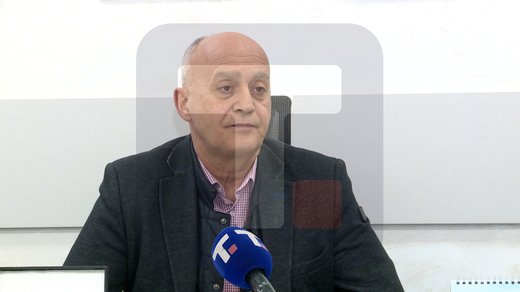 Seničić: Očekujemo da će se naći rešenje za vozače i vodiče