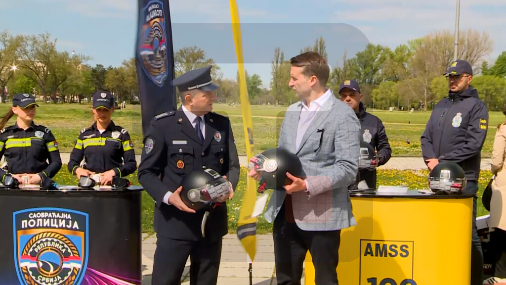 Akcija "Kaciga glavu čuva" u parku prijateljstva na Ušću