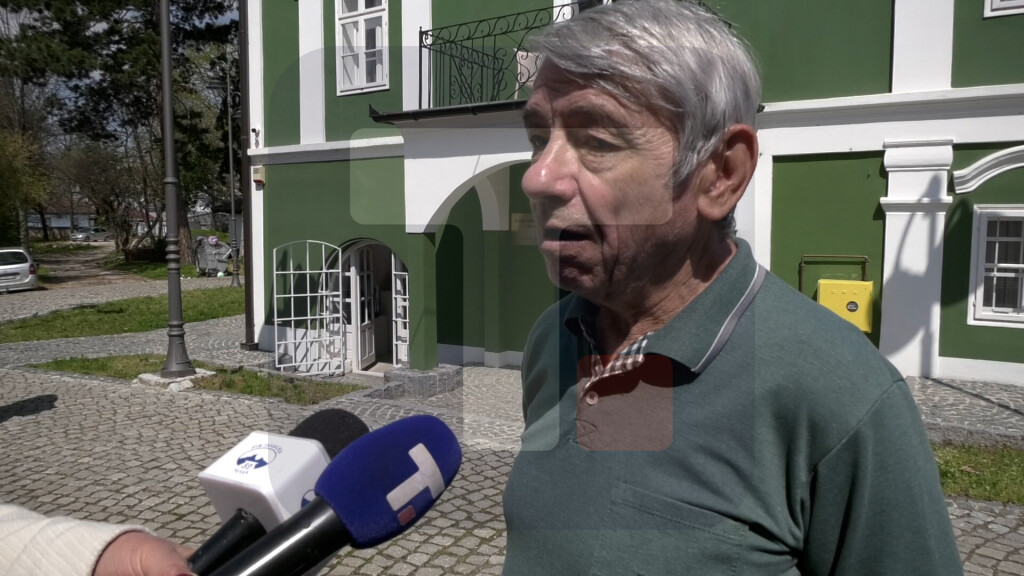 Radulović: Poruka izložbe je da treba da se bavimo makrameom